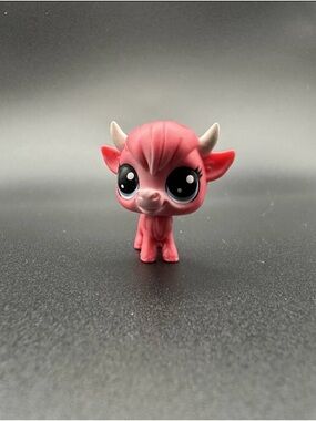 Littlest Pet Shop LPS #3-94 Cow Named Fausto Bullmer Bull Preowned